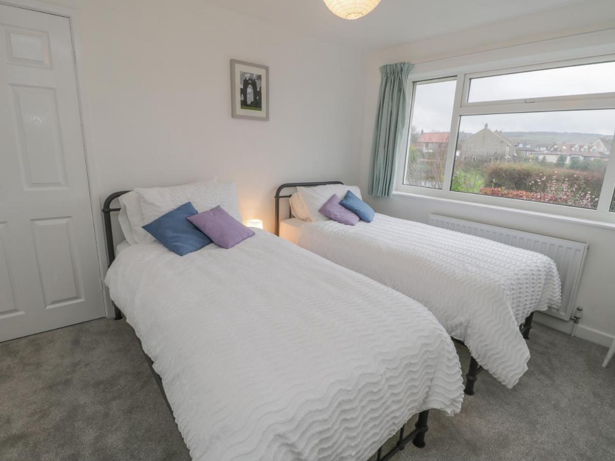Sea Change Whitby Ngoại thất bức ảnh